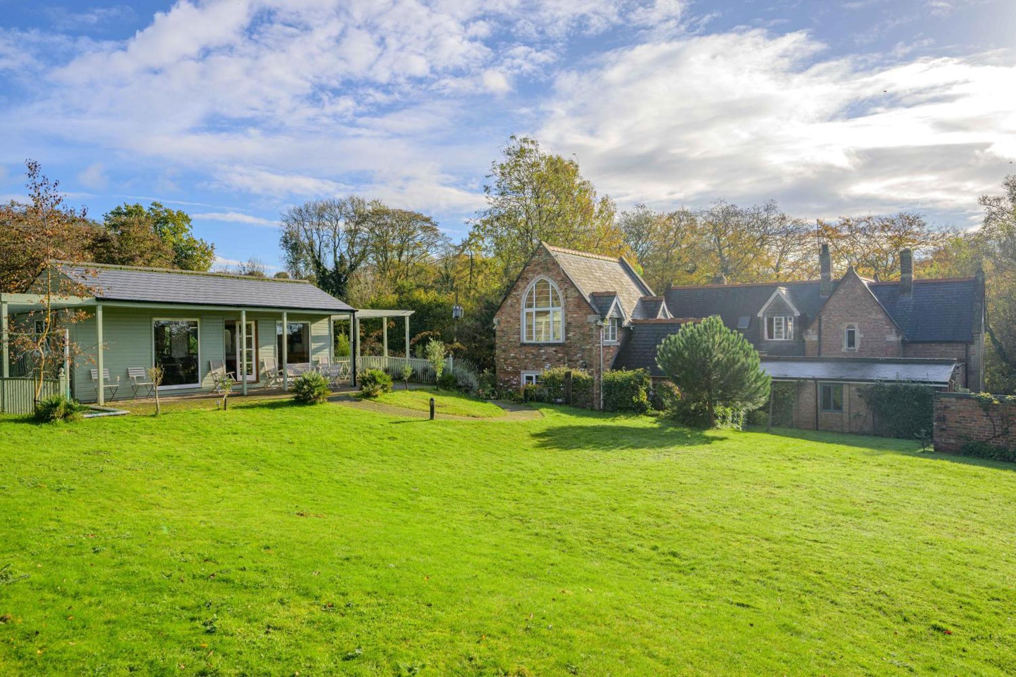 Country House With 7 Bedrooms And 3 Buildings Market Rasen Exteriör bild