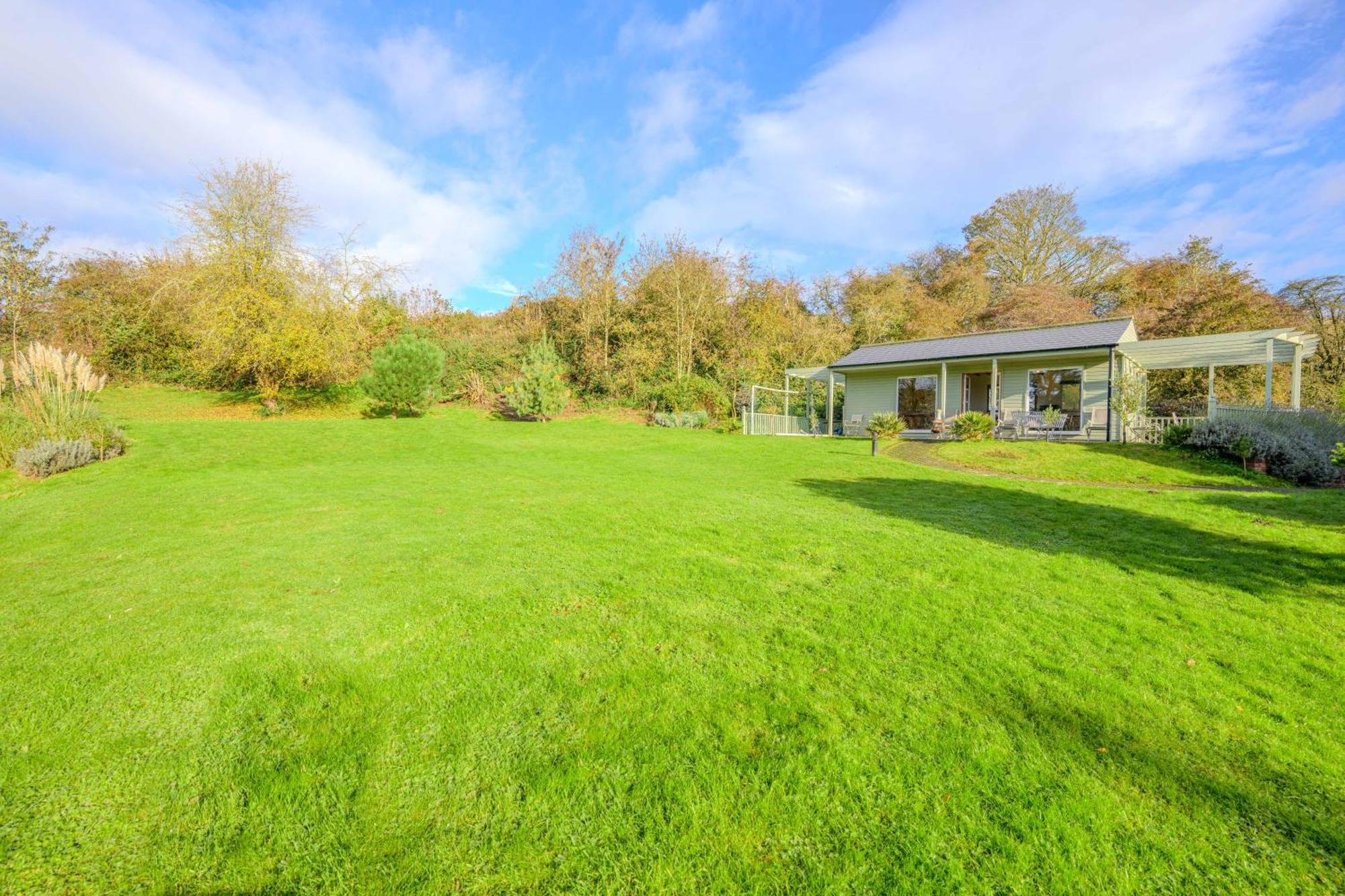 Country House With 7 Bedrooms And 3 Buildings Market Rasen Exteriör bild